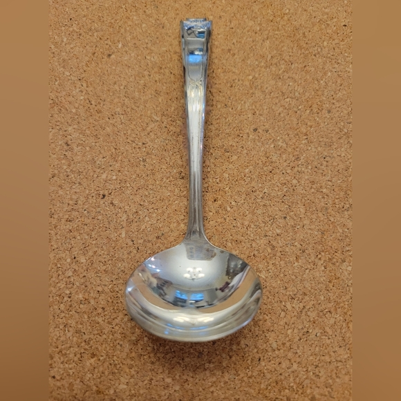 Vintage Doric Silverplated Cream Ladle - Picture 1 of 8